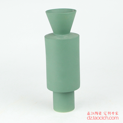 颜色釉磨砂釉绿色异形花瓶